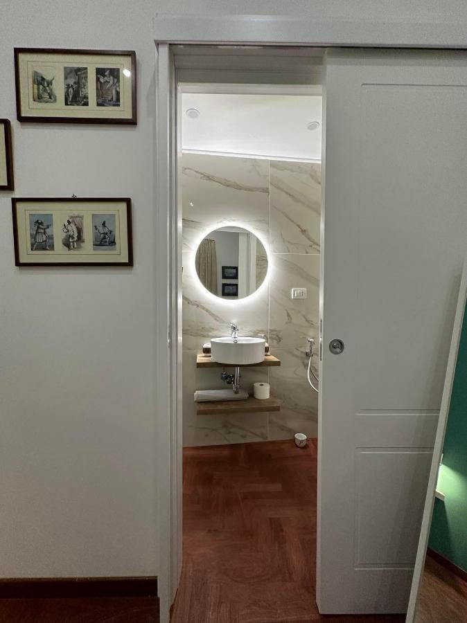 La Stanza Di Eleonora Bed & Breakfast Napoli Ngoại thất bức ảnh