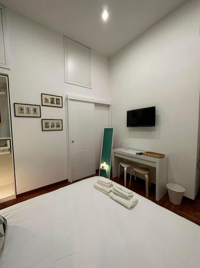 La Stanza Di Eleonora Bed & Breakfast Napoli Ngoại thất bức ảnh
